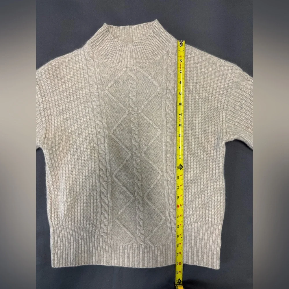 Cynthia Rowley 2-Ply Cashmere Cable
Knit  women Sweater Size M - Picture 7 of 9
